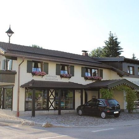 Gaestehaus Sattlerhof Bernau am Chiemsee Luaran gambar
