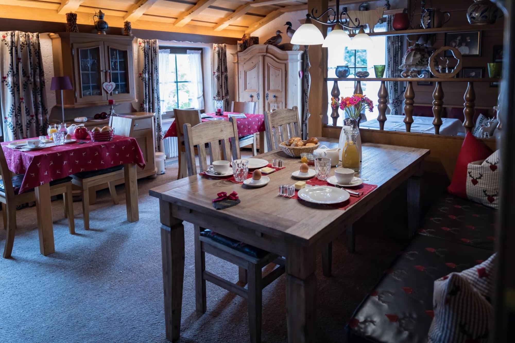 Gaestehaus Sattlerhof Bernau am Chiemsee Luaran gambar